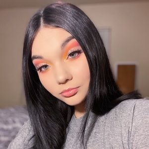 Meet your Posher, Amelia